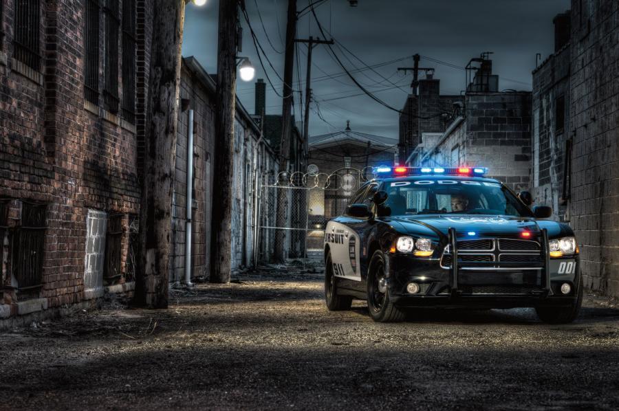  Dodge Charger Pursuit Police 2010 года  (фото 46 из 50)